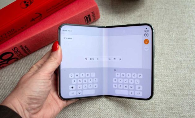 iPhone Duo Guide: Price, Specifications, Availability, and Reviews