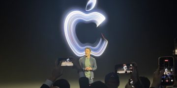 Apple Pro and Tell Event: MacBook Pro with a Touch Screen Expected